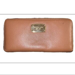 Michael Kors continental wallet